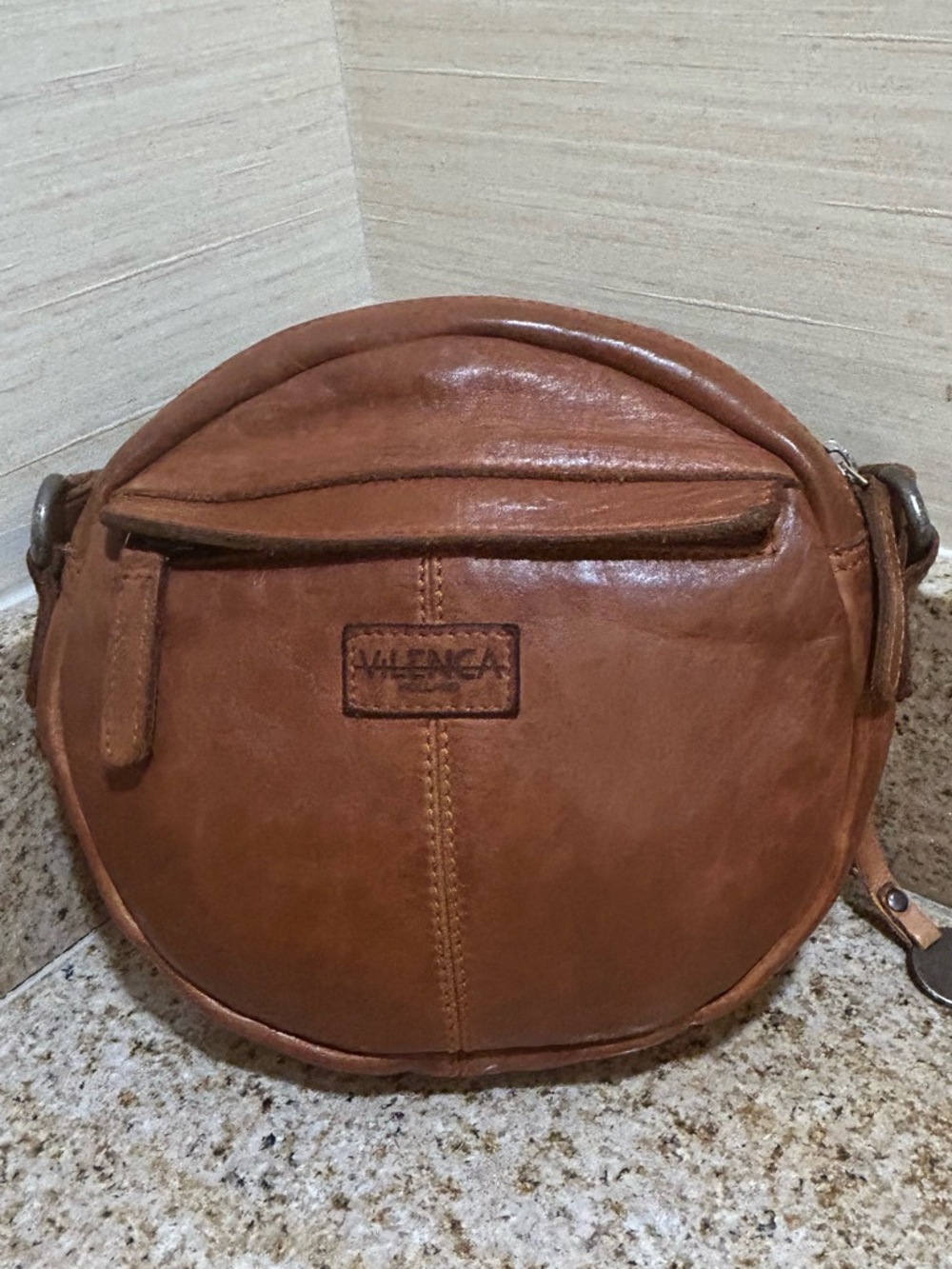 Vilenca Holland Vintage Brown Woven Round Crossbody Bag - Picture 8 of 16